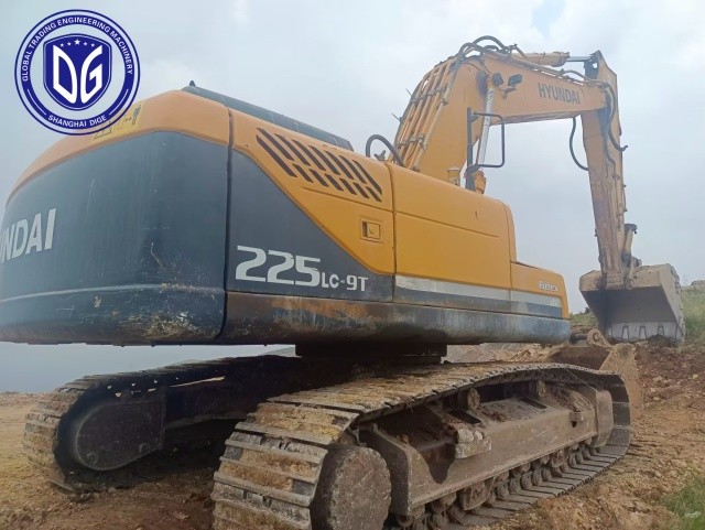 R225LC-9T Used Hyundai Excavator 22.5 Ton Hyundai Hydraulic Excavator