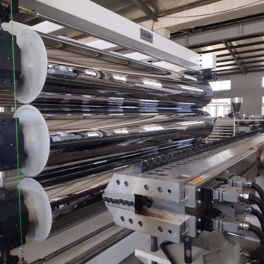 Width 1800 Automatic PE Sheet Extrusion Line HDPE PP Plastic Sheet Making Machine