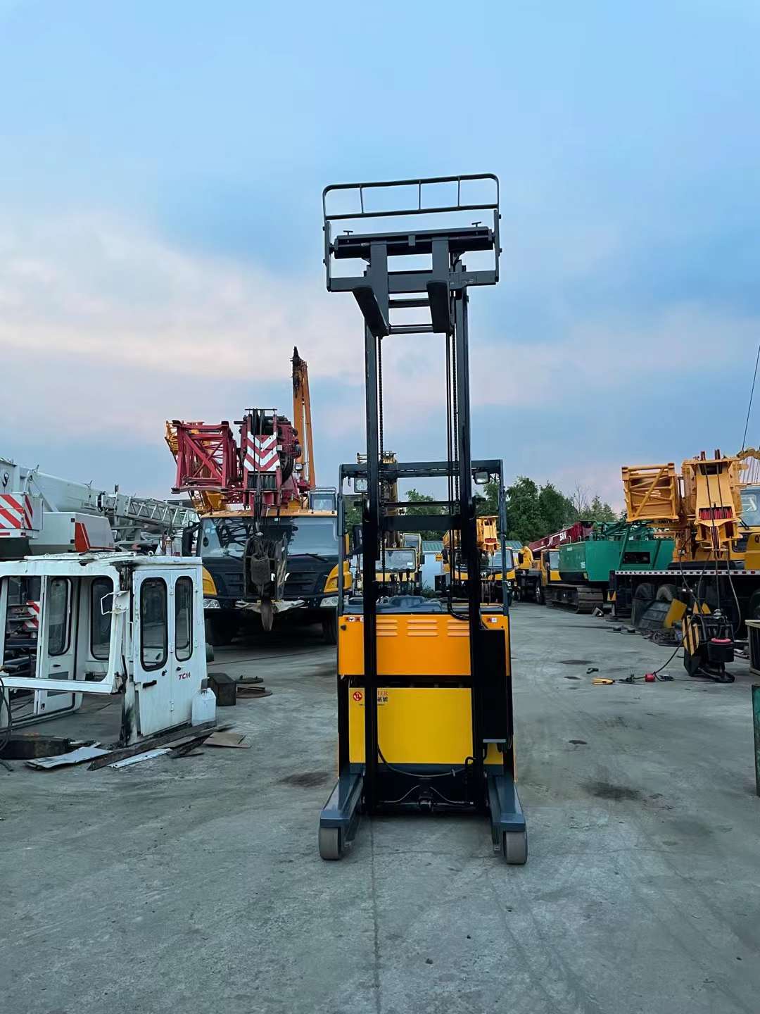 Good Condition 1000kg TCM 1ton 2 Ton Electric Forklift with Durable Construction