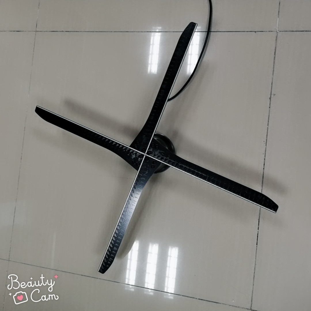 612 x 612 Resolution Hologram Player , 4 Blades LED Advertising Display