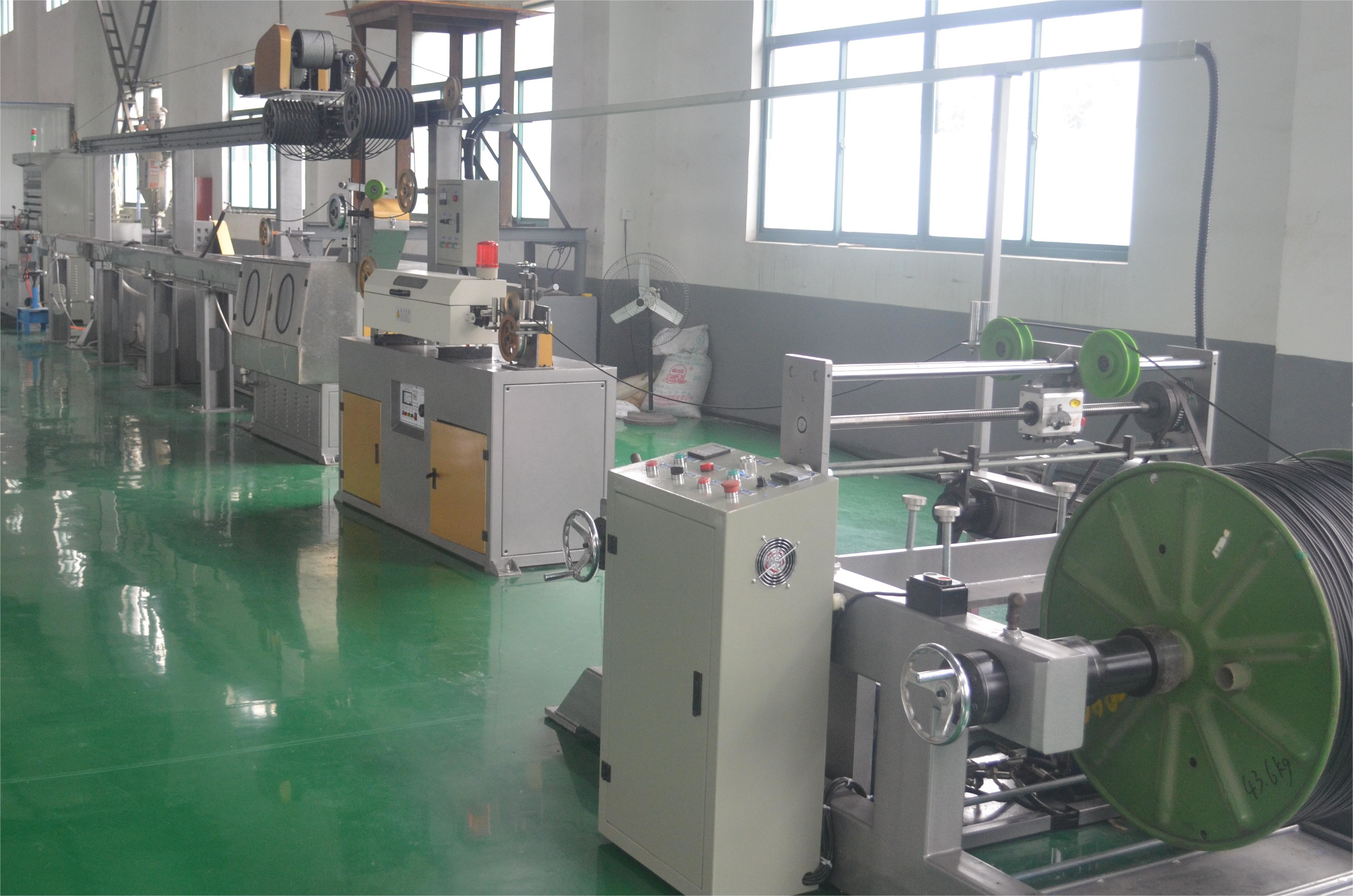 80-90 Specialized LSZH Cable Extrusion Line Telecommunication Cable Protection Pipe Making Extrusion Line