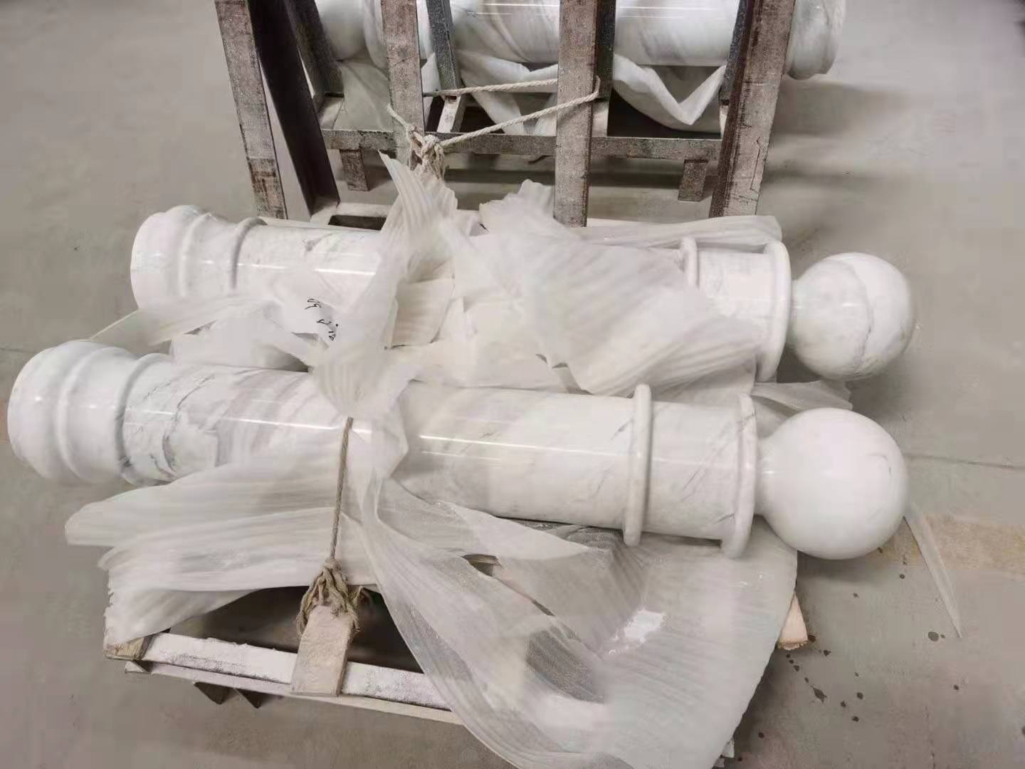 FOB/CNF Delivery Terms White Marble Handrail Porch Balcony Railing Balustrade for Villa