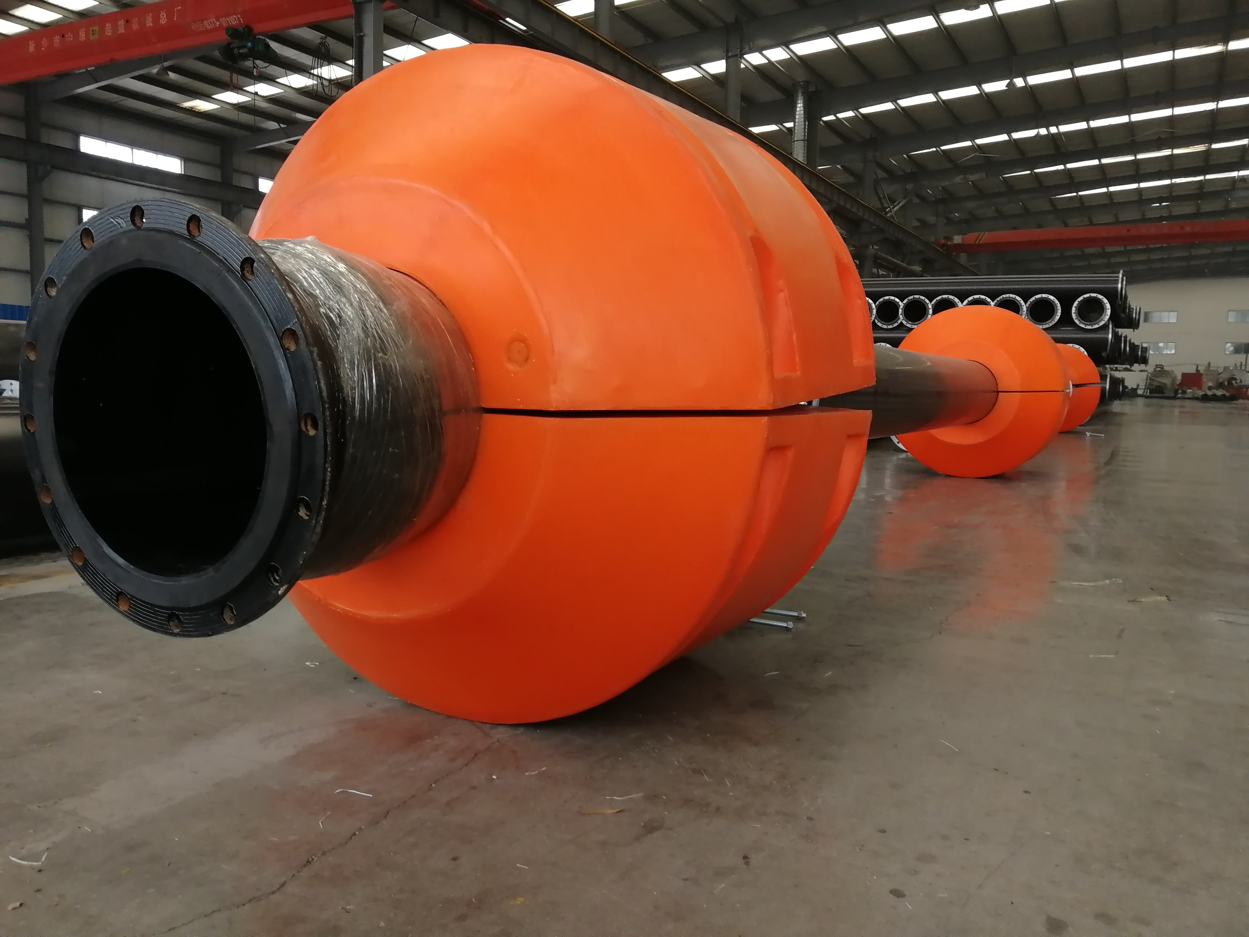 Customized HDPE Pipe Floaters With Good Flexibility UV Resistance >400% Elongation At Break