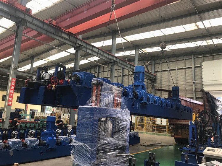 2-4mm Thickness Highway Guardrail Roll Forming Machine 2 Waves