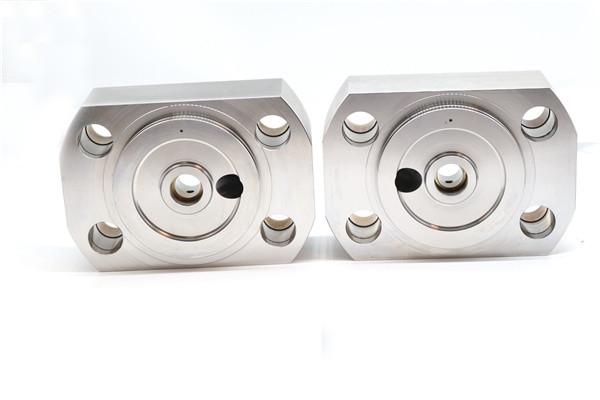 020074-1 WaterJet 87K Intensifier Pump Parts End Bell Assembly Right Hand Waterjet pump parts