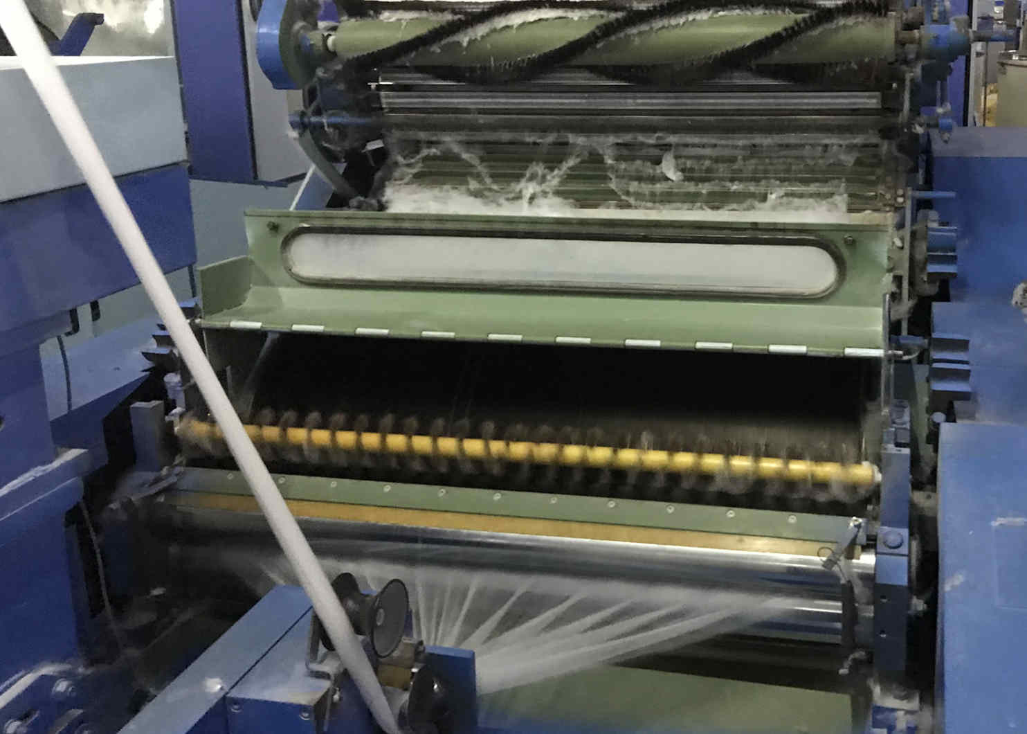 Factory 100% Virgin Ring Spun T60S/2/3 Stainable Polyester Twisted Yarn