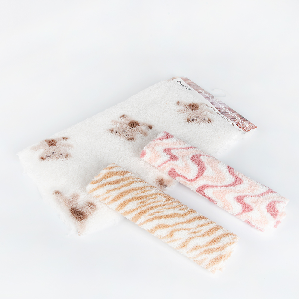 Soft 100% Polyester Jacquard Sherpa Fleece Fabric for Winter Clothing Knitted Design
