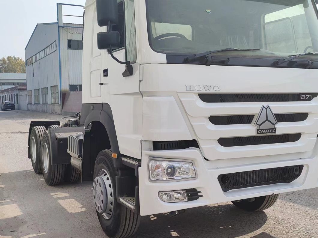 Excellent Performance HOWO 6*4 Tractor Truck 6*4 10wheels in Hot Sales