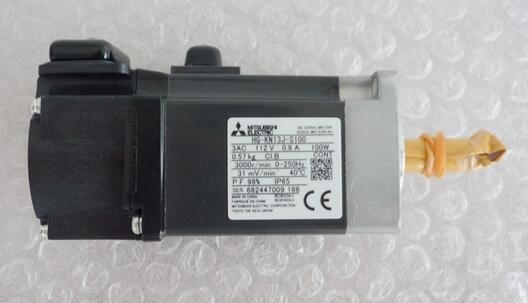 HG-KN13J-S100 Mitsubishi MR-JE Series 100W Servo Motor 3-phase 200 VAC to 240 VAC Original adn New