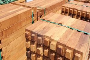 Quality 20x90mm light yellow merbau real wood deck flooring wholesale