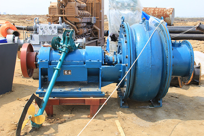Medium Capacity 8inch 800m3/h Cutter Suction Dredger for Dredging Equipment/River Sand Mining