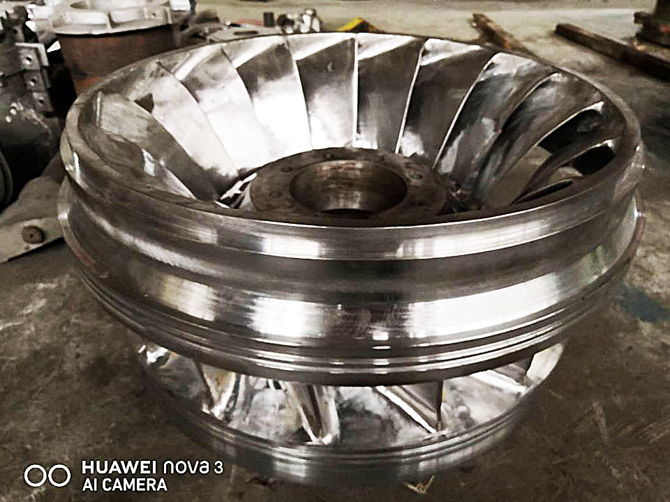 Polished Stainless Steel Hydro Turbine Runner Adjustable Blades Open Or Closed
