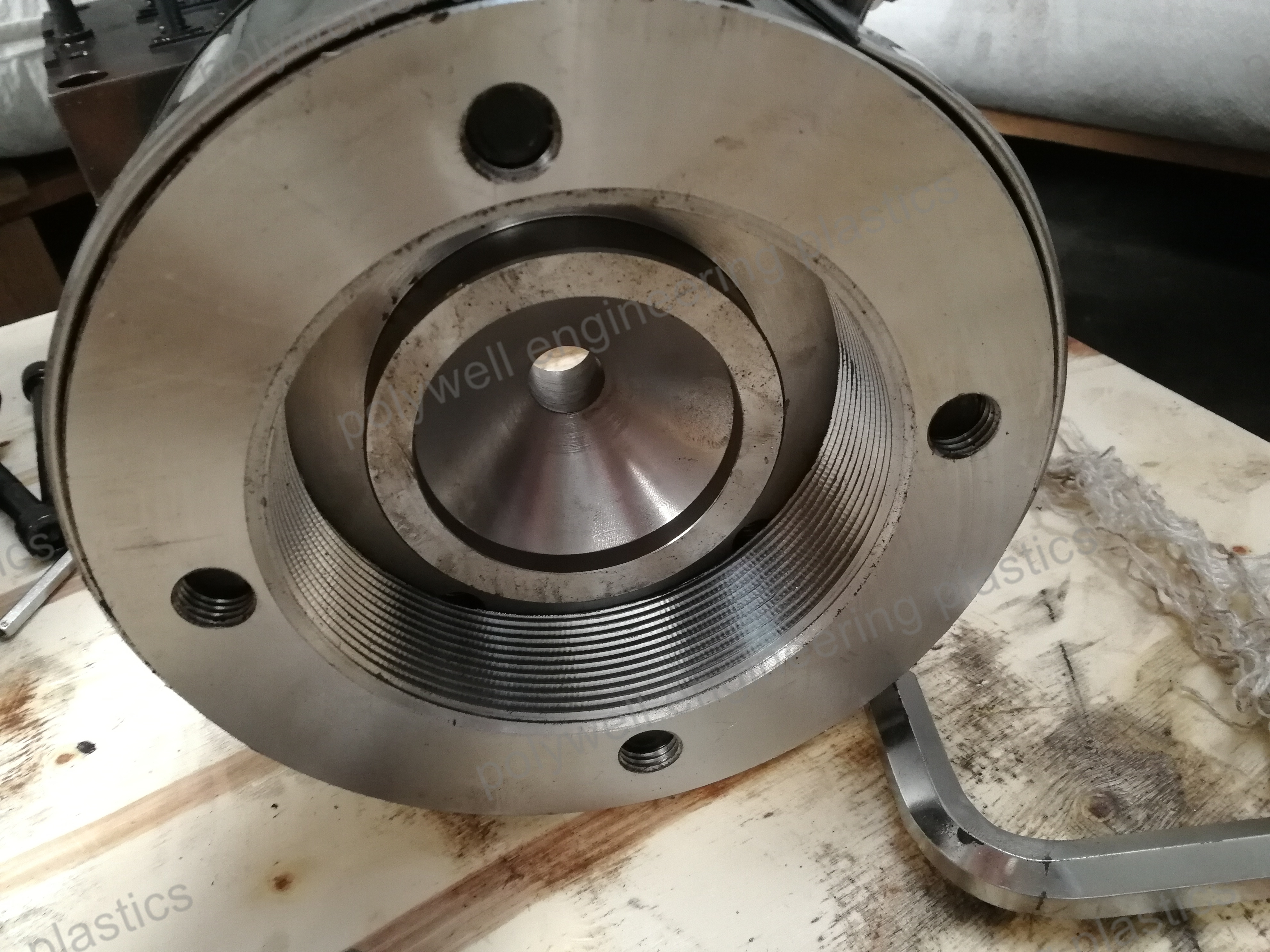 PA66 GF25 Thermal Break Strips Extrusion Mold Used in Extruding Machine