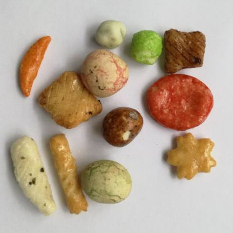 Healthy Crispy Rice Cracker Trail Mix with Peanuts Good Taste Fried Crispy Snacks Popular