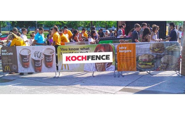PVC Coated Galvanized Construction Barrier , Stainless Steel Crowd Control