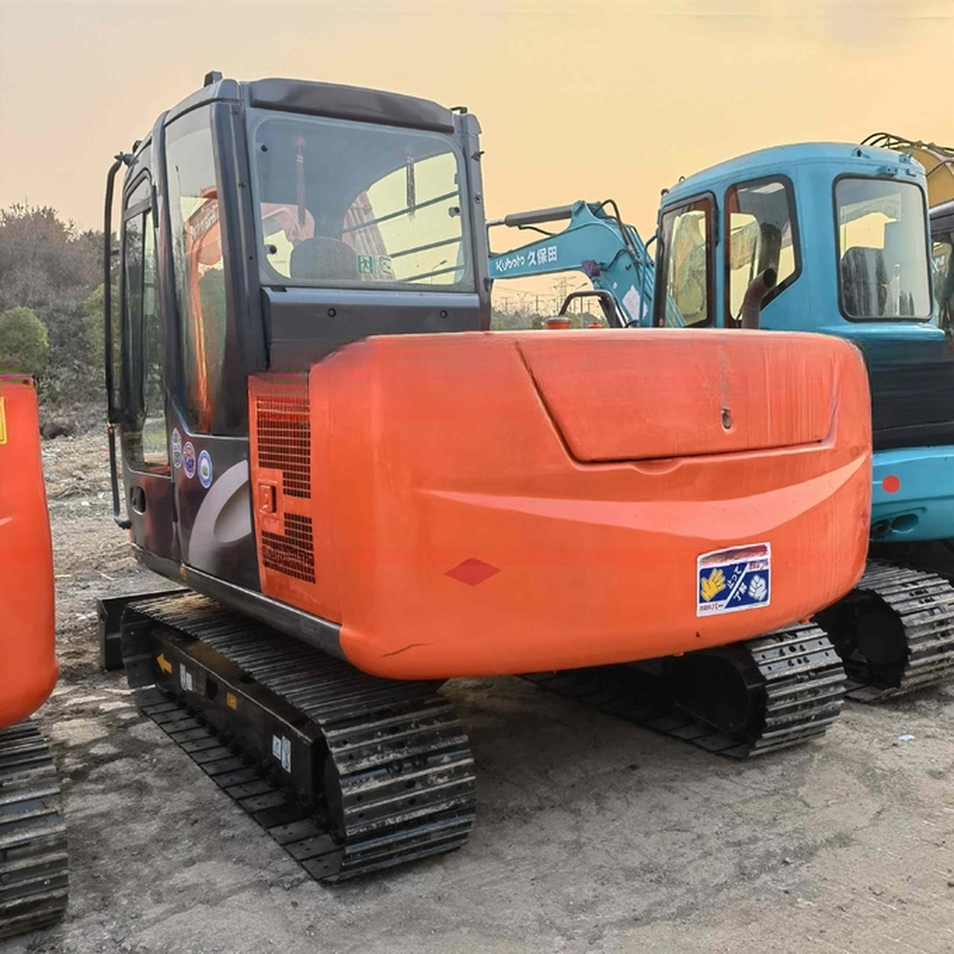 Multimedia System Used HINO 6*4 Heavy Duty 700 Dump Truck for Heavy Construction