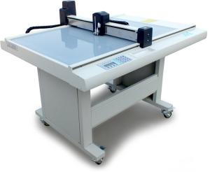 Quality Thin PVC Flatbed Cutting Plotter , Adhesive Film Cutting Machine For Card Paper wholesale