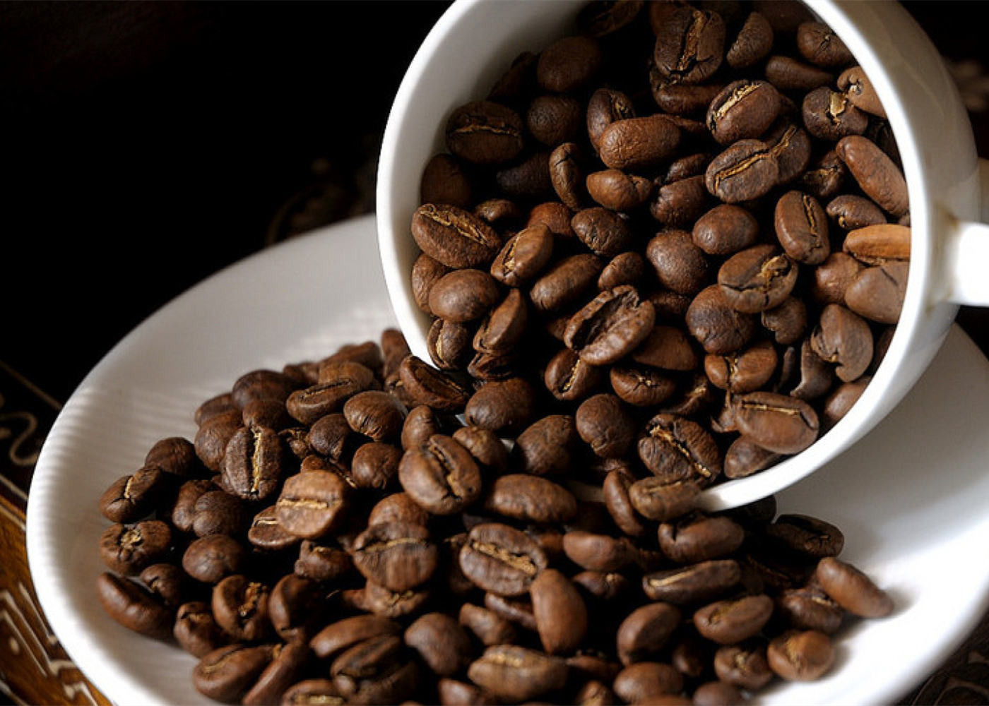 2000 Gram Coffee Bean Packing Machine 80bpm VFFS Packing Line 4 Sides Sealing