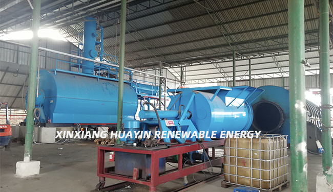 Self Feeding Waste Plastic To Fuel Oil Pyrolysis Plant CE ISO