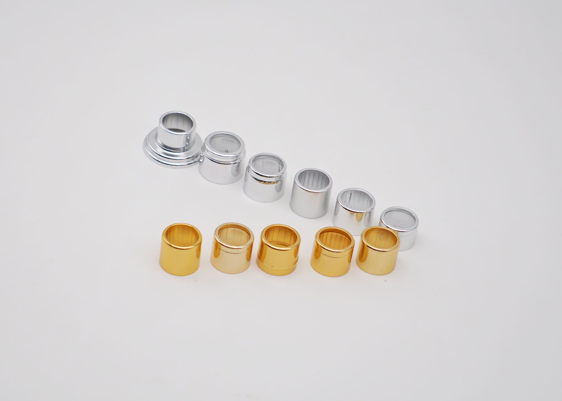 FEA10 Aluminum Cylinder Perfume Bottle Collar Appealing Surface Finish