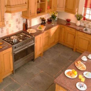 Quality Polished Surface Natural Stone Countertops Granite Kitchen Countertops wholesale