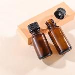 5ml Essential Oil Bottles Amber Glass Cosmetic Bottles With Long Inner Plug OEM