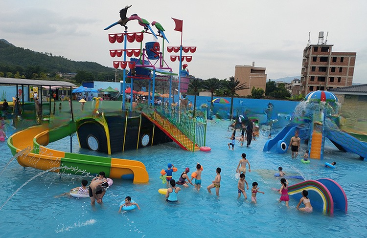 Fiberglass Kids Amusement Park Water Playground with Slides
