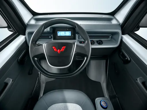 Special Electric Car for Express Delivery 2 Doors 1 Seat Micro Card 3310x1080x1690mm