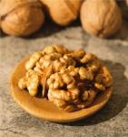 Fresh Raw Xinjiang 185 Walnut Light Amber Color In Shell Wholesale Price For