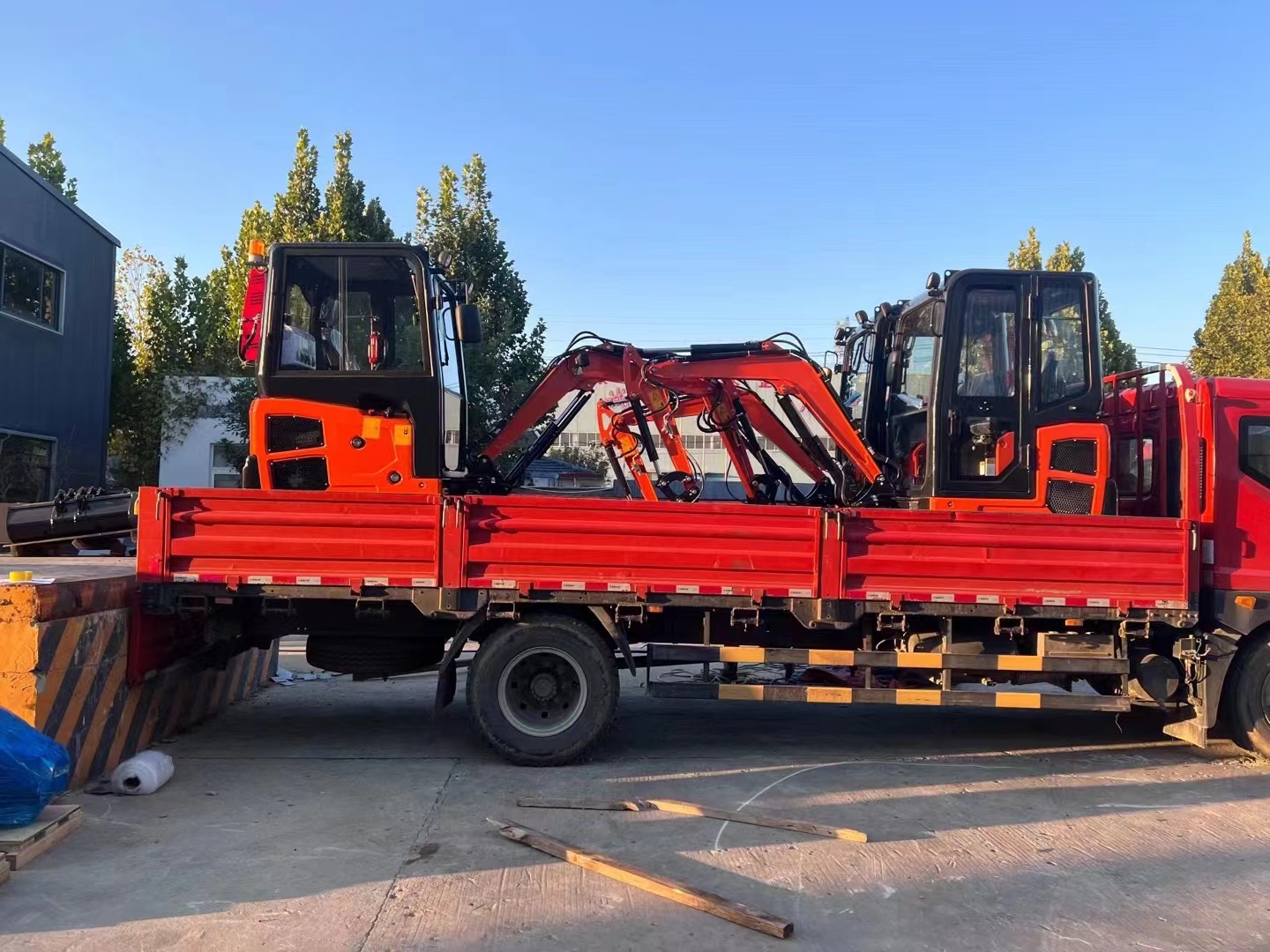 1Ton 1.5Ton 1.8Ton 2Ton 3 Ton Mini Excavator With Optional Cabin And Various Attachment