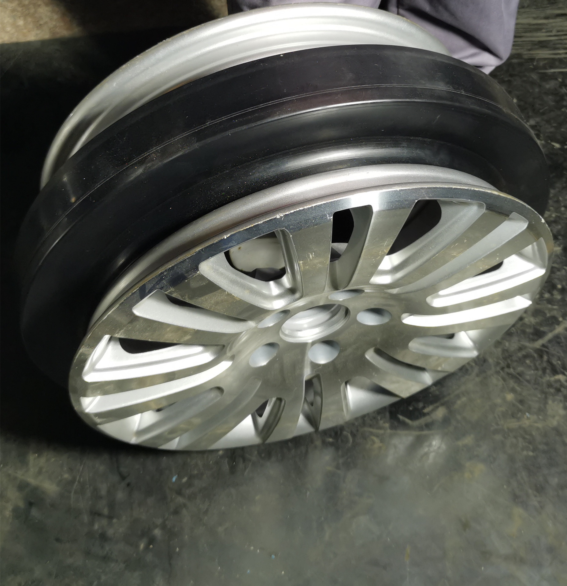 Polymer Rubber Runflat Systems Truck Tire Run Flat Device For Armored Vehicle