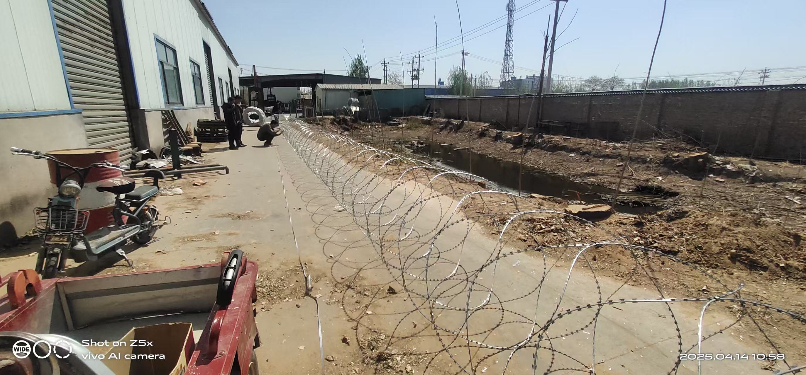 razor wire