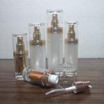 Custom Acrylic Ribbed Cap 80ml Airless Cosmetic Bottles