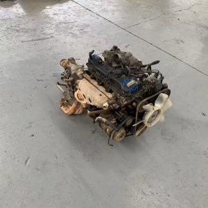 Quality Toyota 2RZ Used Gasoline Engine 4 Cylinders Auto Engine Parts wholesale