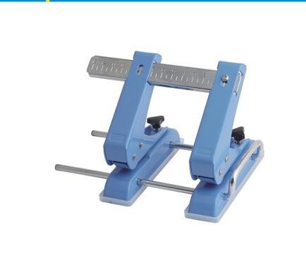 Blue Color 18 sheets metal adjsutbale 2 holes paper puncher with Ruler
