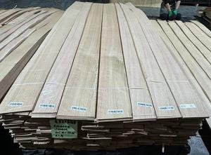 Quality OEM Red Oak Wood Veneer Quercus Rift Sawn Door Leaf Use wholesale