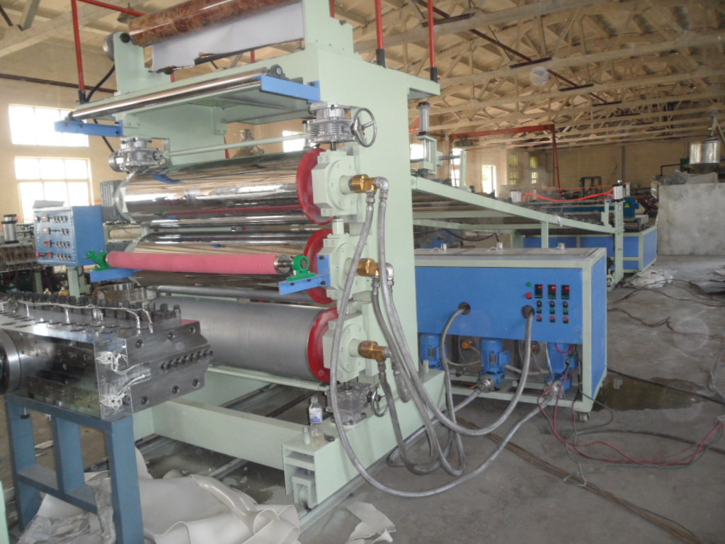 Auto PE PC Hollow Sheet Extrusion Line , PP Hollow Plastic Board Production Line