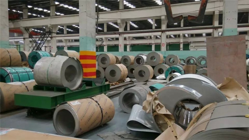 Flat Coil Black Hot Cold Rolled SAE006 Checkered Chequered Steel Sheet in Coils