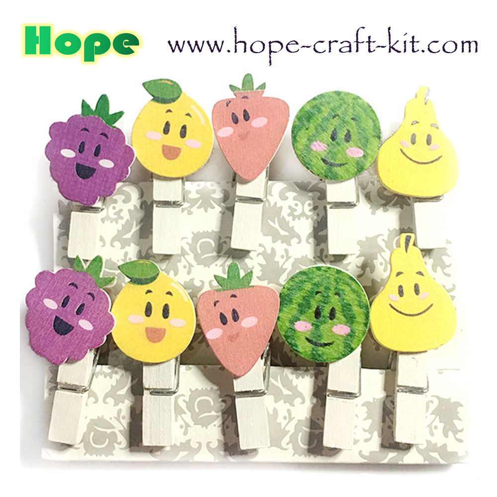 Natural Wood Color Solid Wooden Clothpins Clips Pegs with Animal Fruit Christmas 25 X 3mm