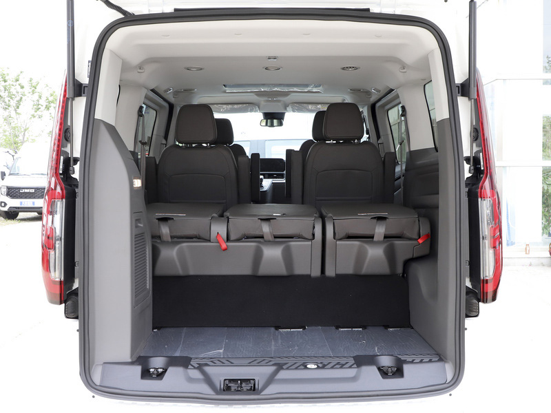 Ford E-Tourneo Custom MPV Cars TPMS Yes Normal Cruise Control 2.0L 170KM/H Front-wheel Drive within Your Budget