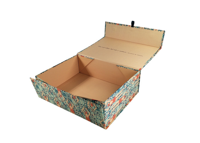 Fancy Full Color Collapsible Gift Boxes , Boutique Birthday Present Bags