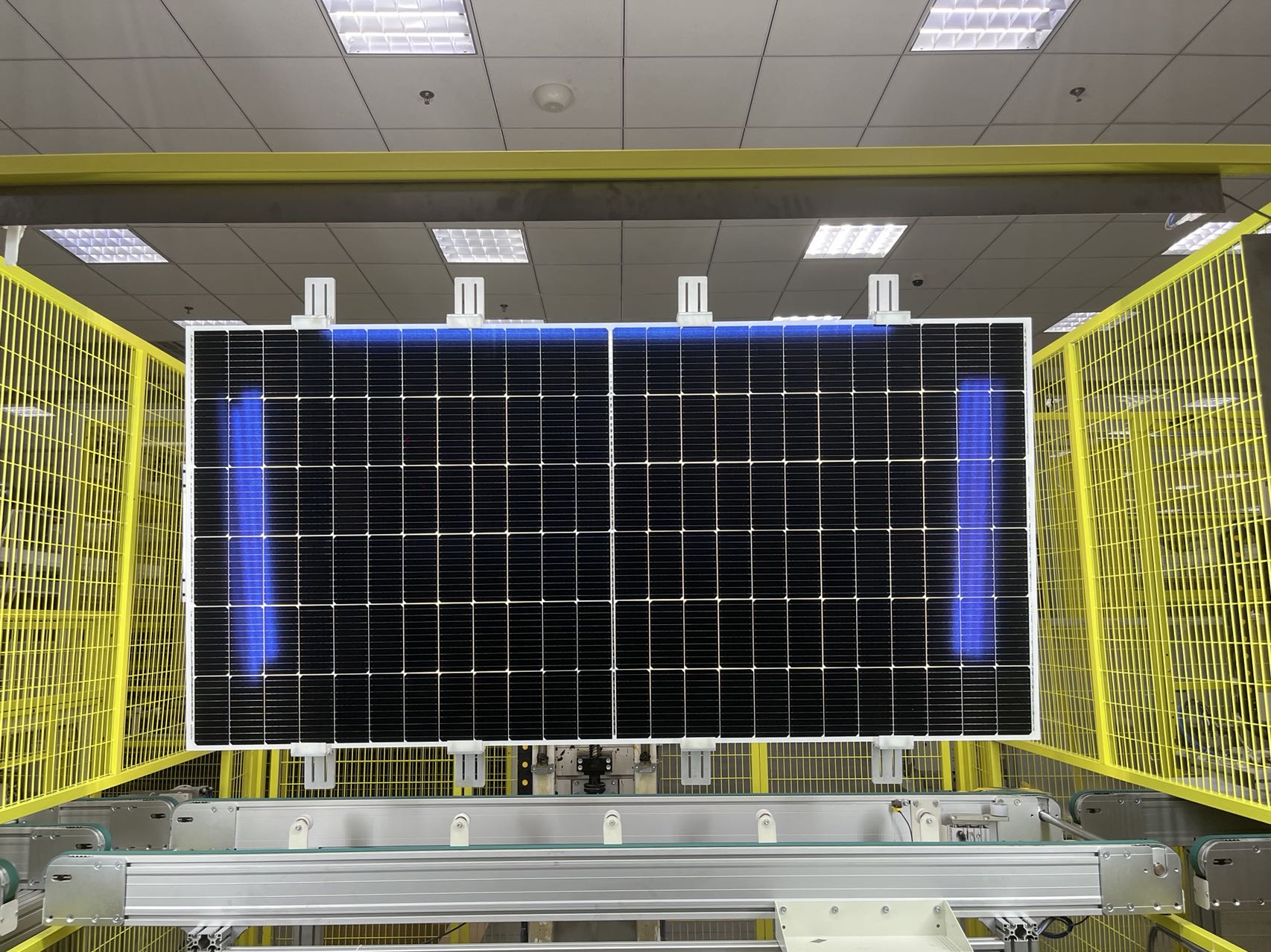 Directly Supplies Amosolar Mini Solar Panel 55w 100w 200w with PERC Technology