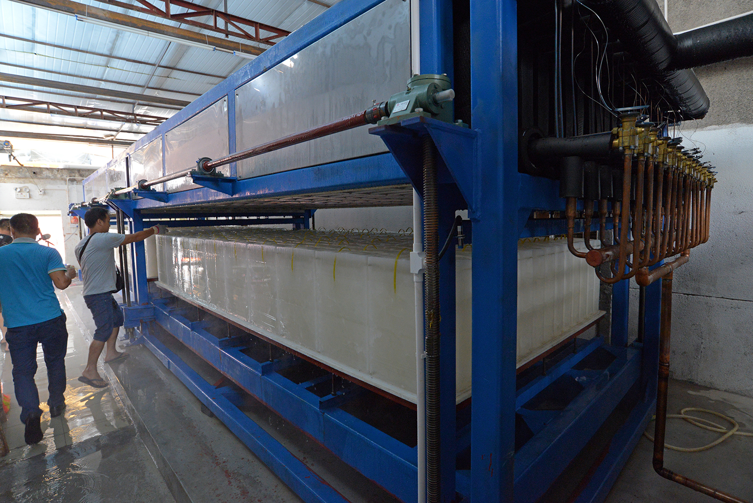 920 kg Operating Weight 1 Ton Daily Output Commercial and Industrial Block Ice Making Machine for Food Shop