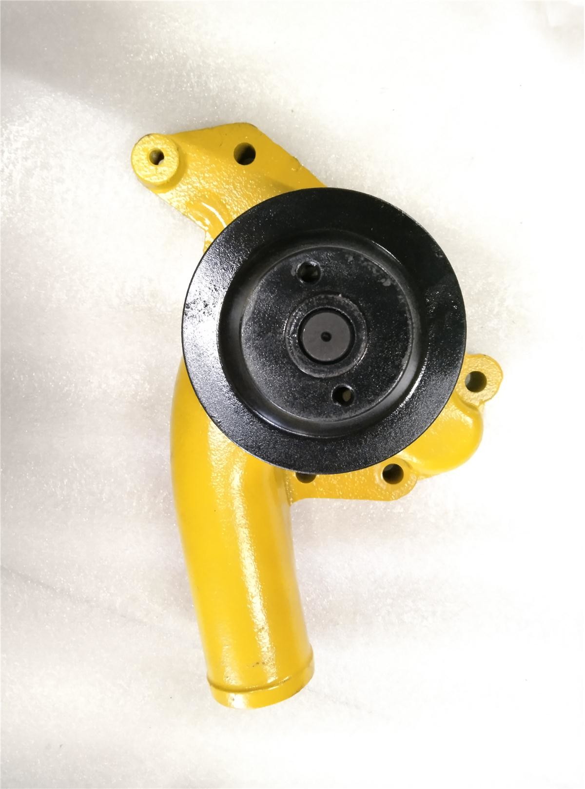 6D105 Engine Water Pump 6136-62-1102 For PC200-3