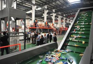 Quality Flakes PET Recycling Line , Plastic Washing Line Pipe Drying System Long Durability wholesale