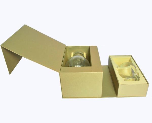 ODM Rigid Wine Bottle Gift Packaging With Double Inner Tray Metal Logo