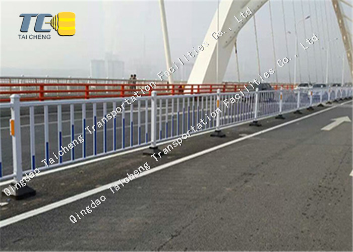 High Intensity Municipal Guardrail Rustproof , Automatic Road Barrier Fence