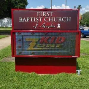 Quality FCC Monument LED Signs , Pixel Pitch 10mm Digital Message Sign wholesale
