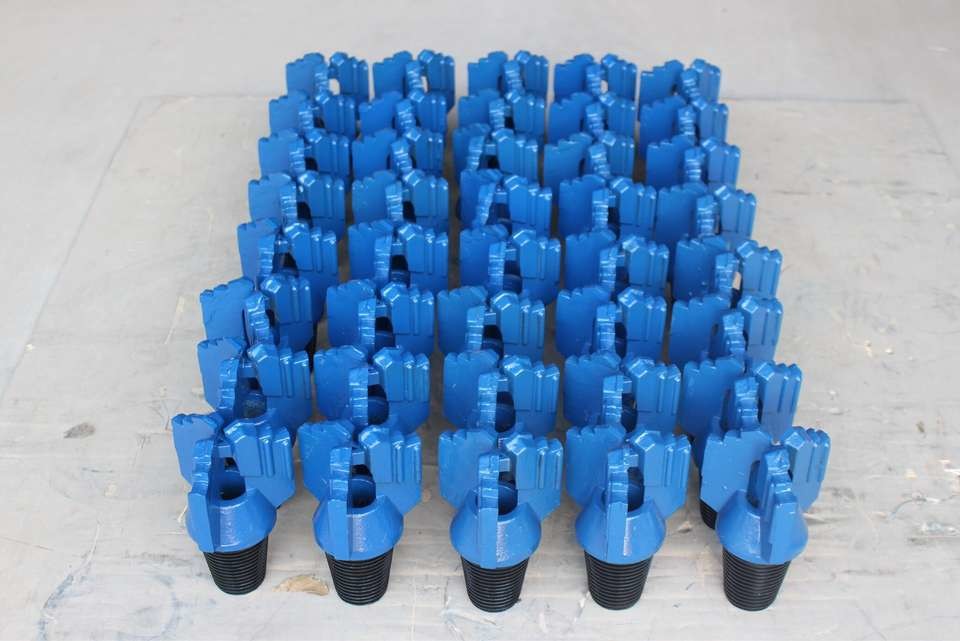 Mining Machinery Parts Tungsten Carbide 3-wing Drag Drill Bit