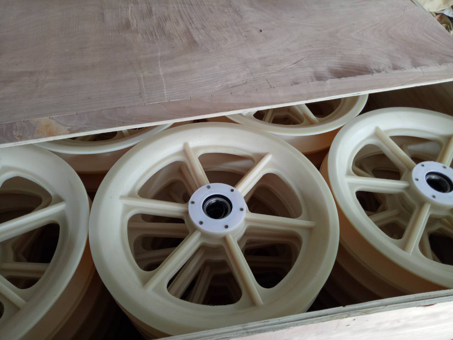 Customized Cable Pulley Block Plastic Guide Pulley 1-3 Sheave 1160mm Diameter